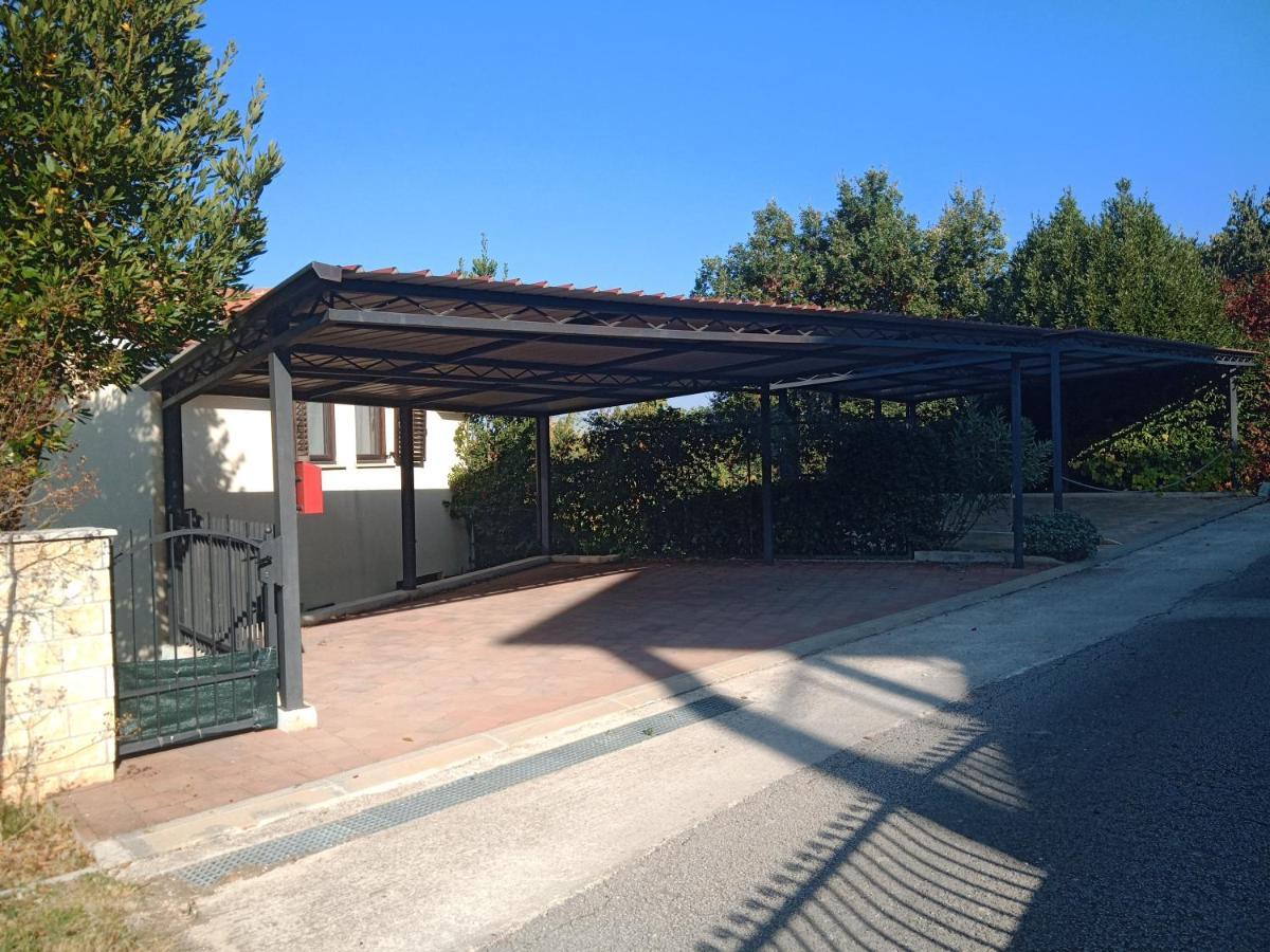 Vila Breskvar Mugeba Bagian luar foto