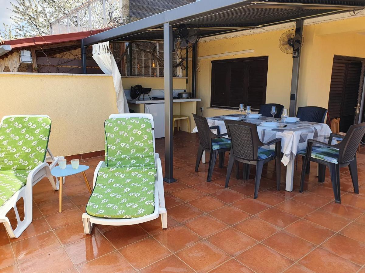 Vila Breskvar Mugeba Bagian luar foto